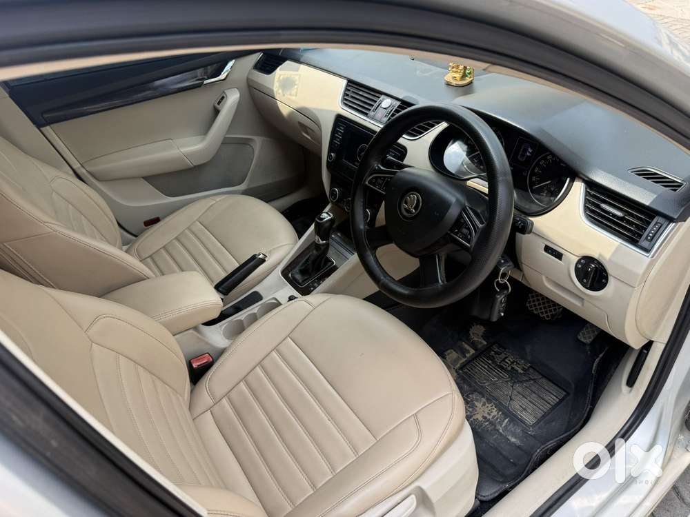 Skoda Octavia Ambition 2.0 Tdi At, 2015, Diesel