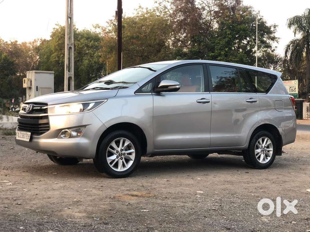 Toyota Innova Crysta 2.4 G Mt 8s, 2016, Diesel