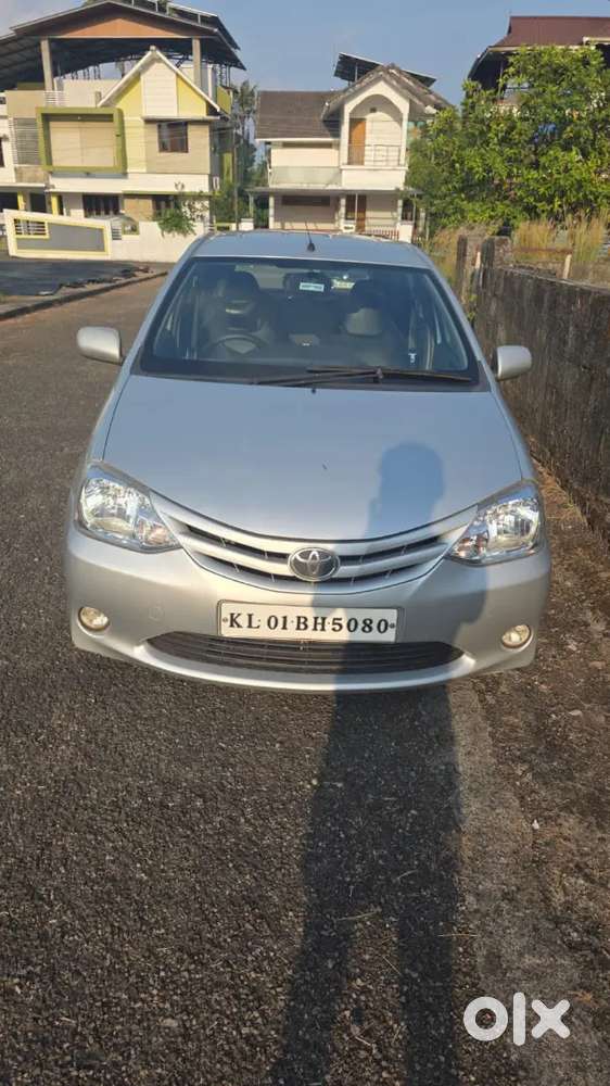 Toyota Etios Liva 2012