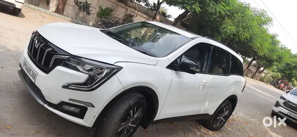 Mahindra Xuv700 2022 Petrol 42000 Km Driven