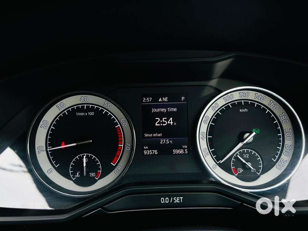 Skoda Superb L&k 1.8 Tsi At, 2019, Petrol