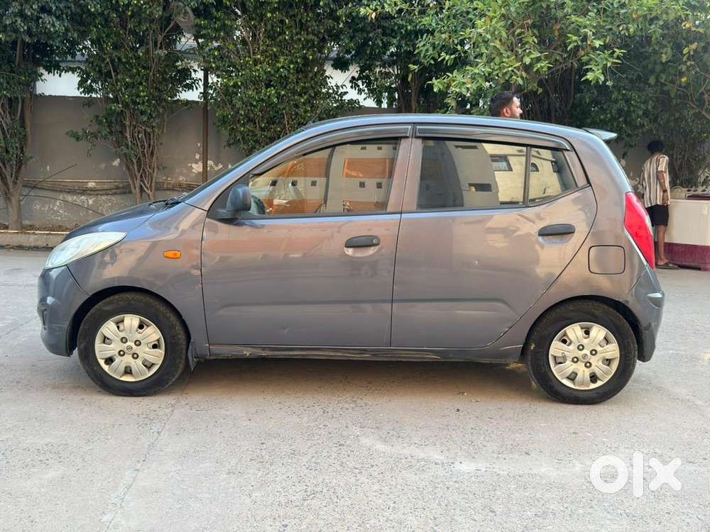 Hyundai I10 2013 Cng & Petrol Good Condition