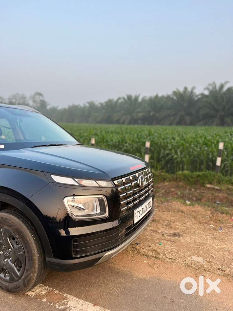 Hyundai Venue 2023 Petrol Good Condition