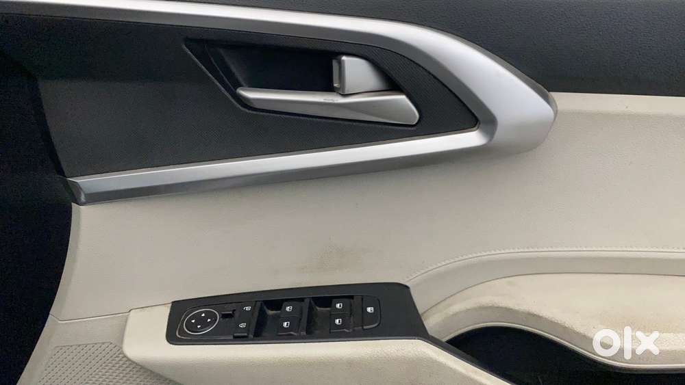 Kia Carens 1.5 Prestige 7 Str, 2022, Petrol