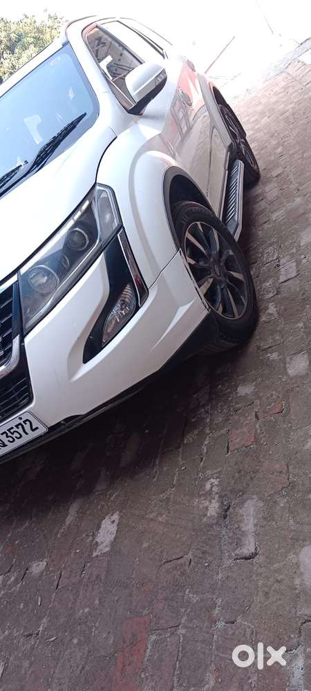 Mahindra Xuv500 2.2 W10 Sportz Edition Mt, 2019