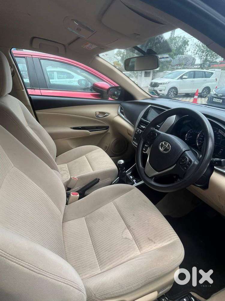 Toyota Yaris V, 2018, Petrol