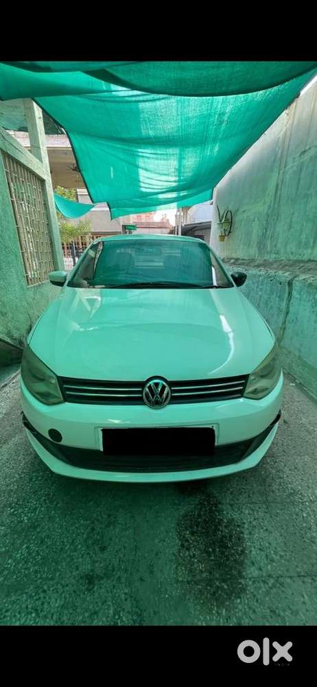 Volkswagen Petrol 2011 Car