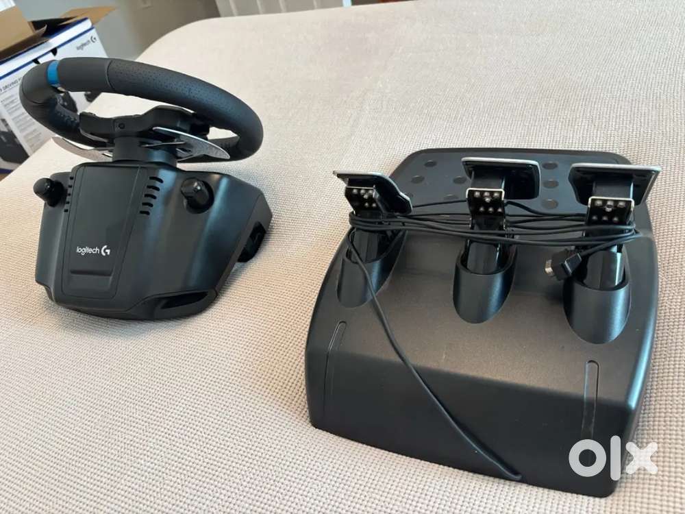 Logitech G29 Driving Force Racing System Wheel and Pedals (PS5, Playst