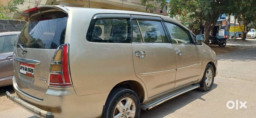 Toyota Innova 2.5 V 7 Str, 2008, Diesel