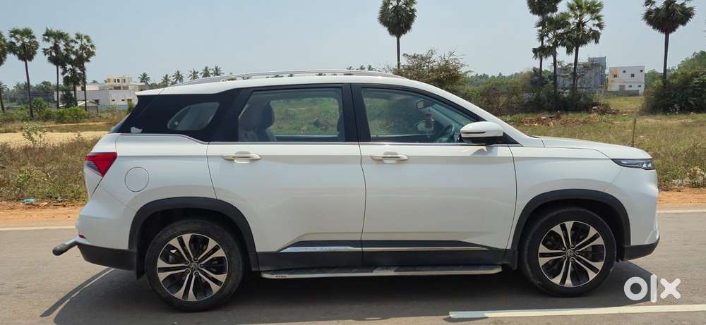 Mg Hector Plus Sharp Pro 1.5 Turbo Petrol Cvt 6 Str Dual Tone, 2023,..