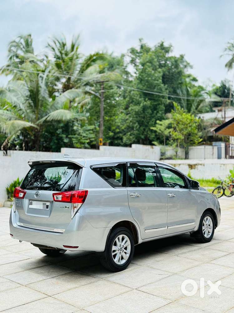 Toyota Innova Crysta 2.4 Gx Mt, 2017, Diesel