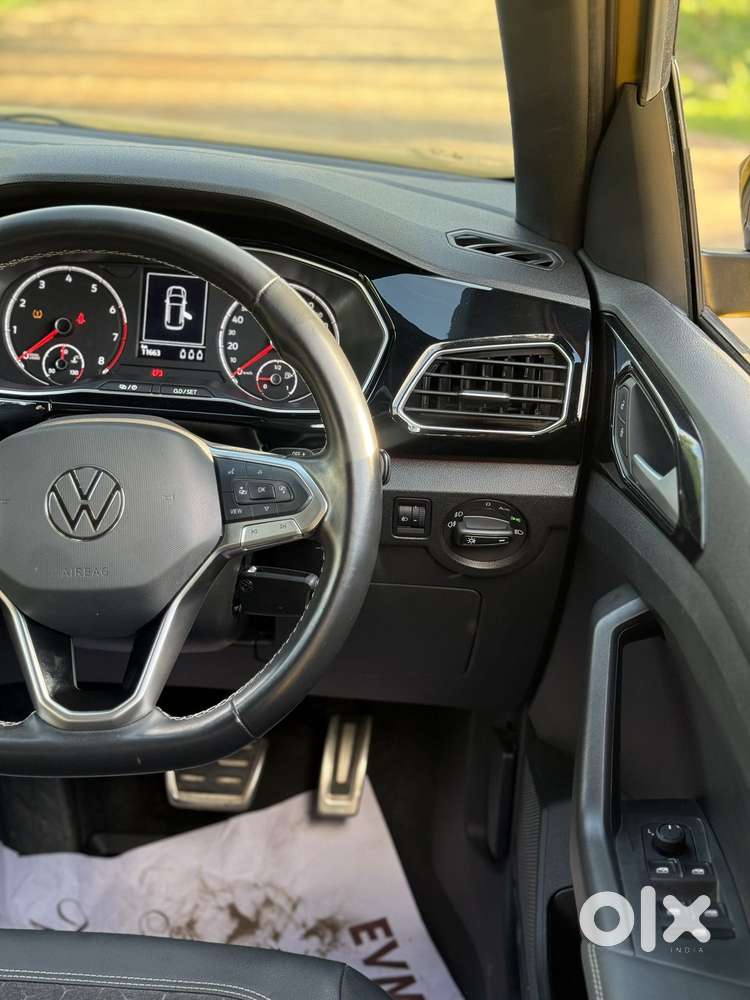 Volkswagen Taigun 1.0 Tsi Topline At, 2024, Petrol