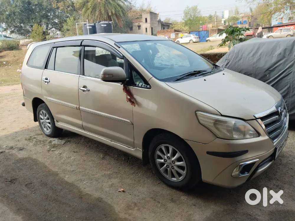 Toyota Innova 2013 Diesel Well Maintained