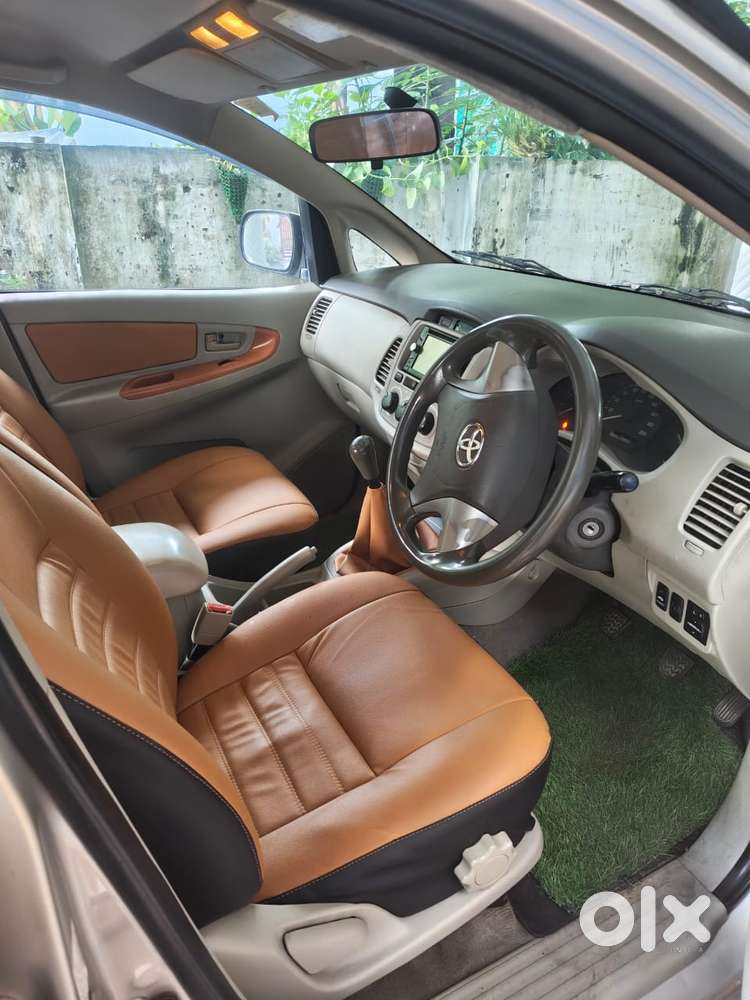 Toyota Innova 2.5 G (diesel) 7 Seater Bs Iv, 2013, Diesel