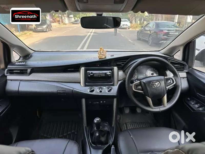 Toyota Innova Crysta [2020-ongoing] 2.4 Gx 8 Str, 2017, Diesel