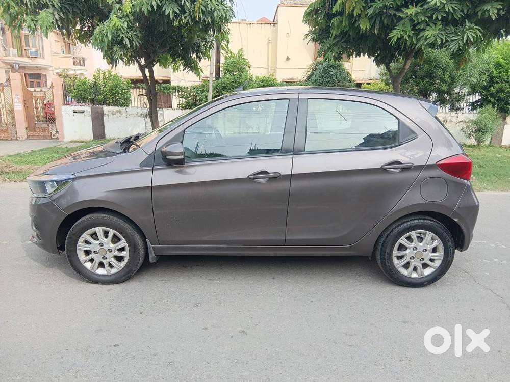 Tata Tiago 1.2 Revotron Xza, 2017, Petrol