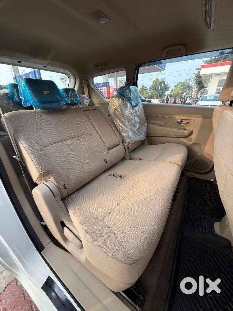 Maruti Suzuki Ertiga Vxi (o) Cng, 2024, Petrol