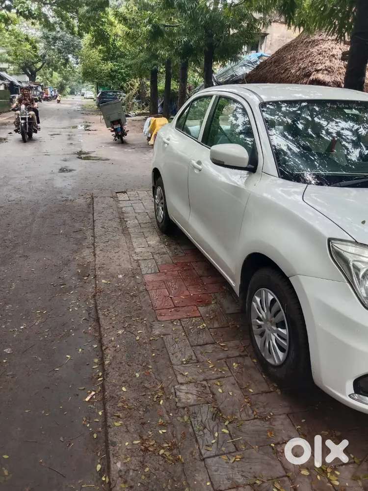 Maruti Suzuki Dzire 2021 Petrol 110000 Km Driven