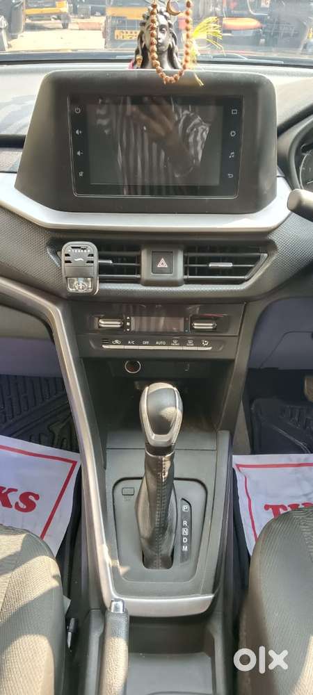 Maruti Suzuki Brezza 1.5 Vxi At Smart Hybrid, 2024, Petrol