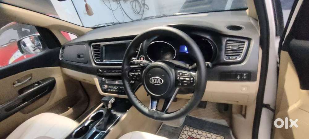 Kia Carnival Premium, 2020, Diesel