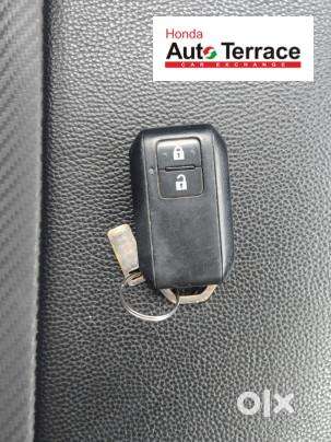 Maruti Suzuki Swift Dzire Amt Zxi, 2019, Petrol