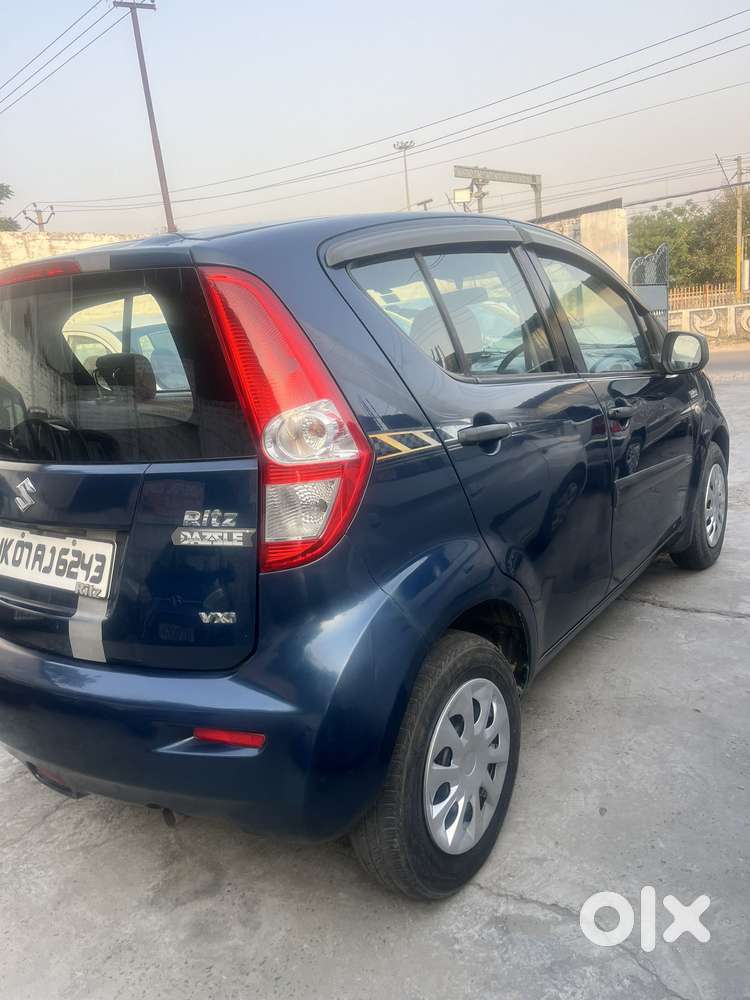 Maruti Suzuki Ritz Vxi, 2011, Petrol