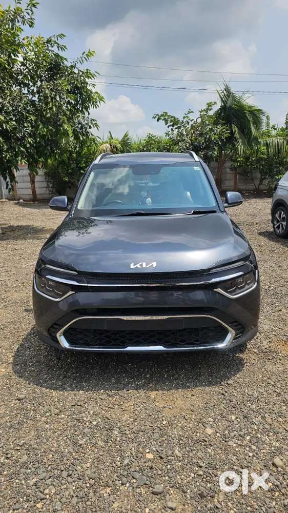 Kia Carens 2022 Petrol Well Maintained