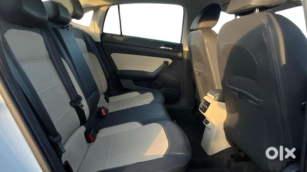 Skoda Slavia 1.0 Tsi Style At, 2023, Petrol