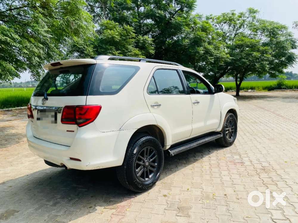 Toyota Fortuner 4x2 At, 2015, Diesel