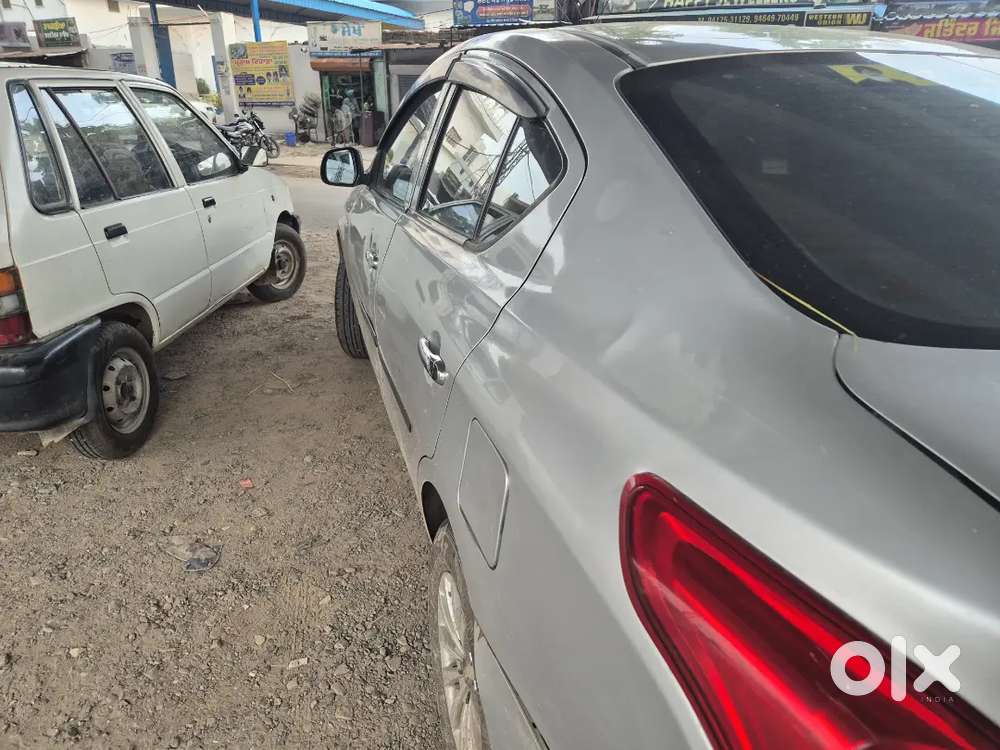 Nissan Sunny 1.5 Xl 2012