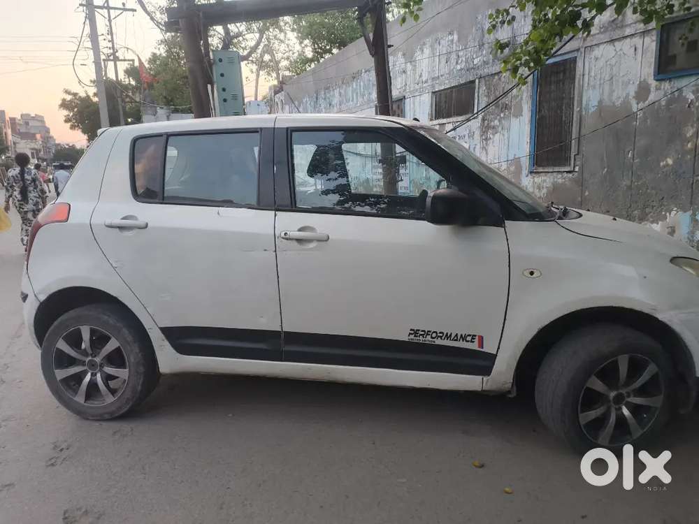 Maruti Suzuki Swift 2010