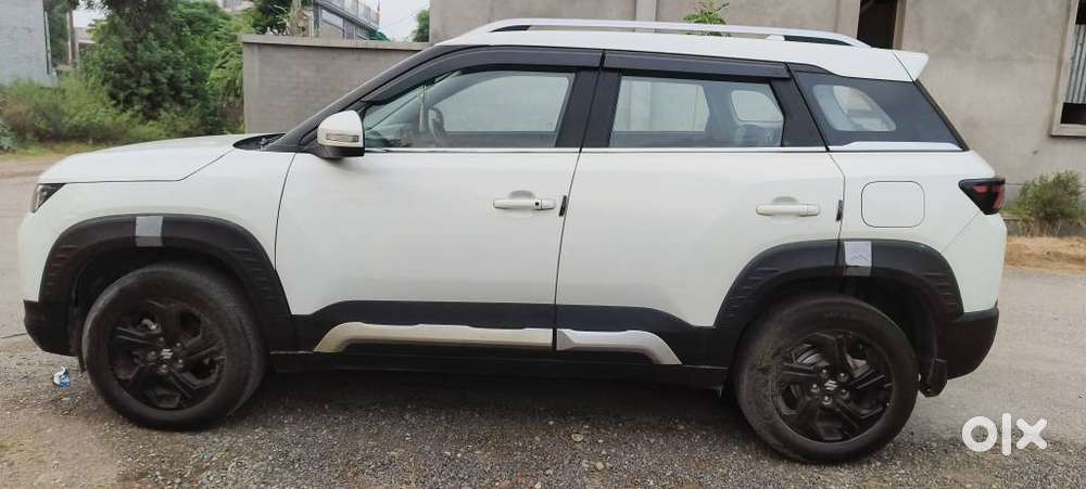 Maruti Suzuki Brezza 1.5 Zxi Smart Hybrid, 2023, Petrol