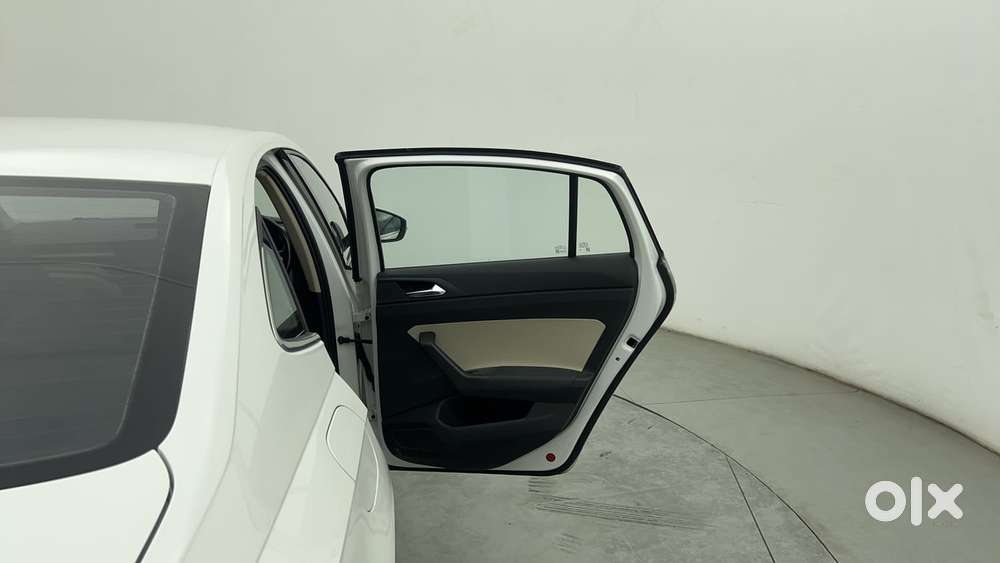 Skoda Slavia Style (non-sunroof), 2022, Petrol