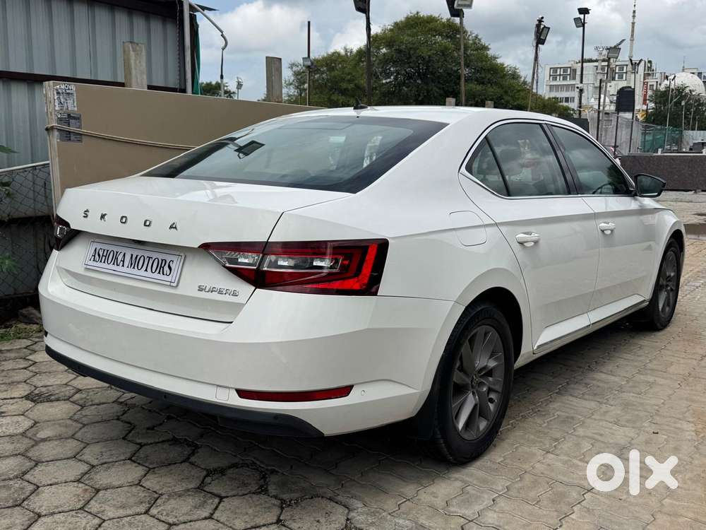 Skoda Superb L&k 2.0 Tdi At, 2018, Diesel