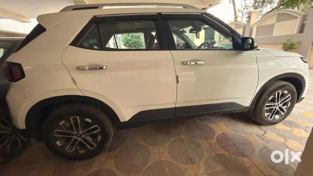 Hyundai Venue 2024 Petrol Good Condition