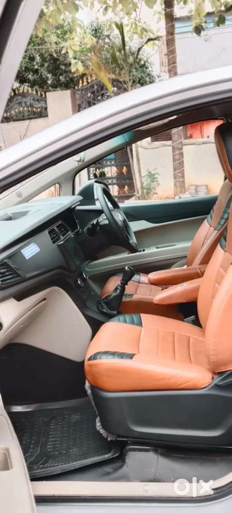 Mahindra Marazzo M2 8str, 2022, Diesel