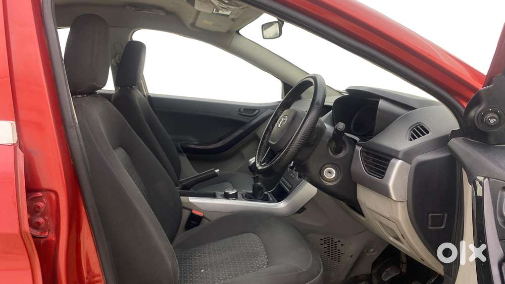 Tata Nexon 1.5 Revotorq Xm, 2018, Diesel