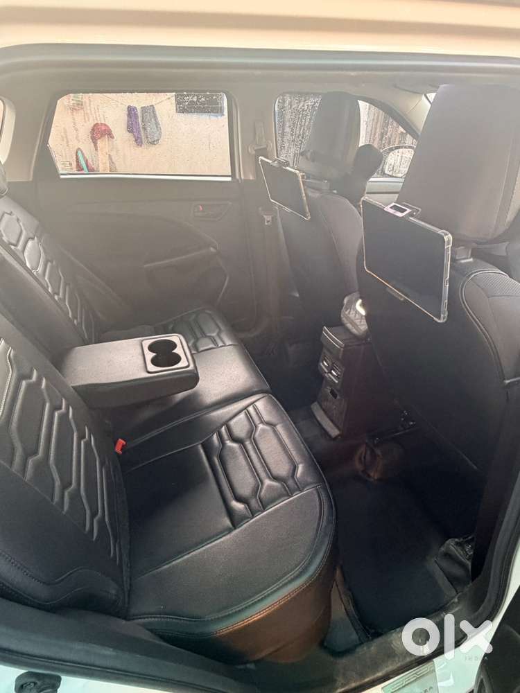 Maruti Brezza Vxi At Petrol 2025