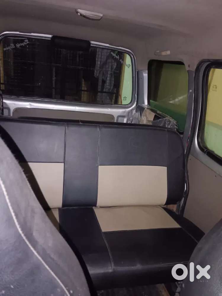 Maruti Suzuki Eeco 5 Str 2010 Petrol