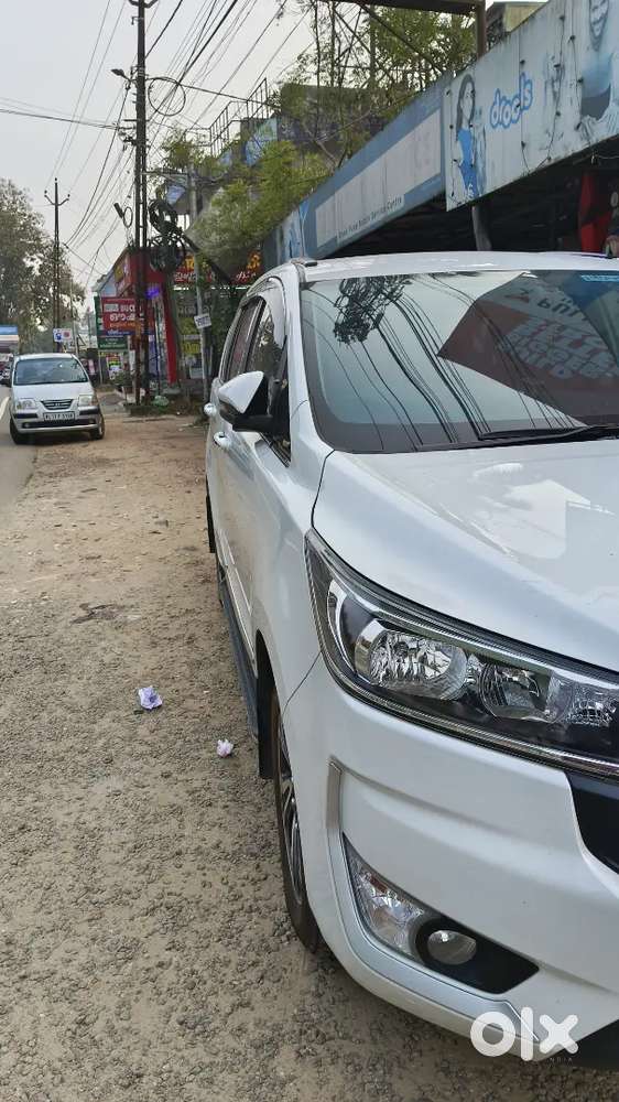 Toyota Innova Crysta