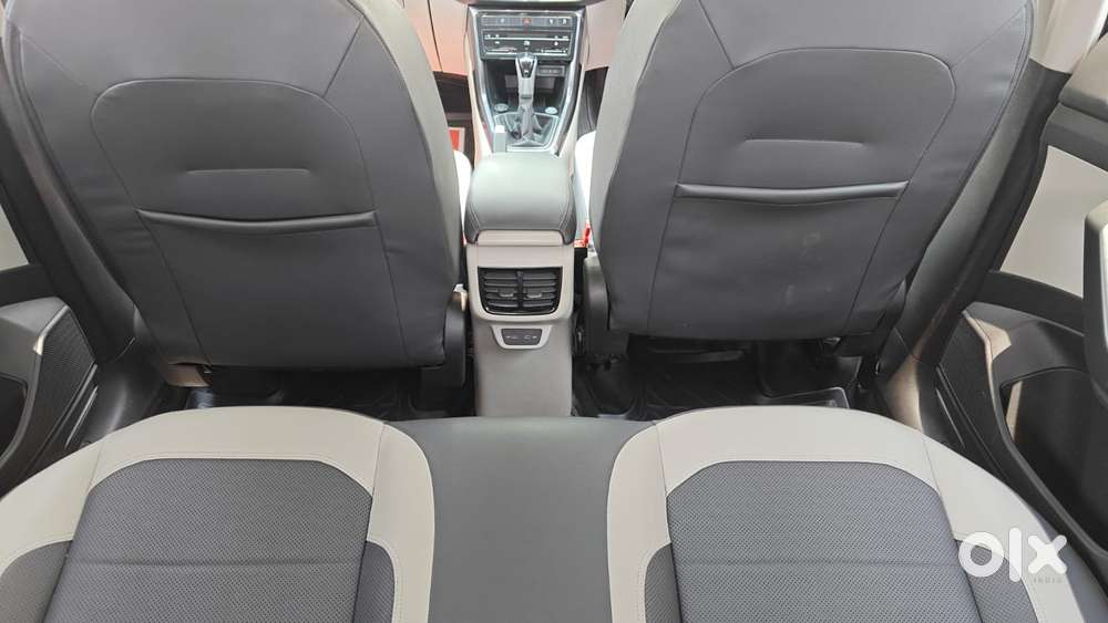 Volkswagen Taigun 1.0 Tsi Topline At, 2023, Petrol