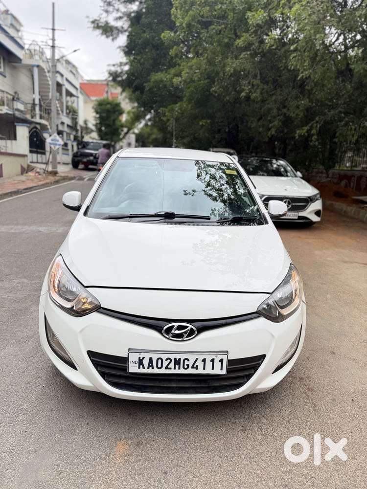 Hyundai I20 Sportz Option 1.4 Crdi, 2012, Petrol