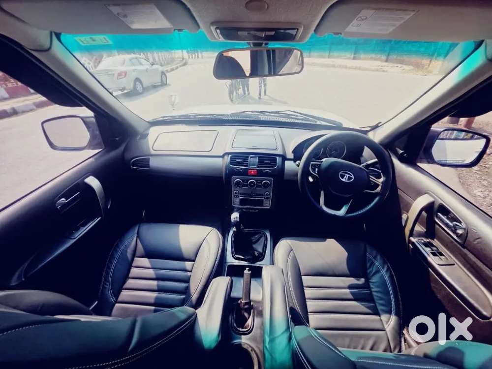 Tata Safari Storme 2016 Petrol Well Maintained