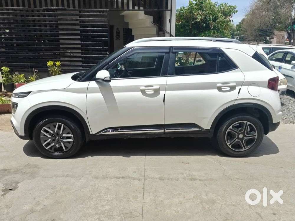 Hyundai Venue Sx Mt, 2022, Diesel