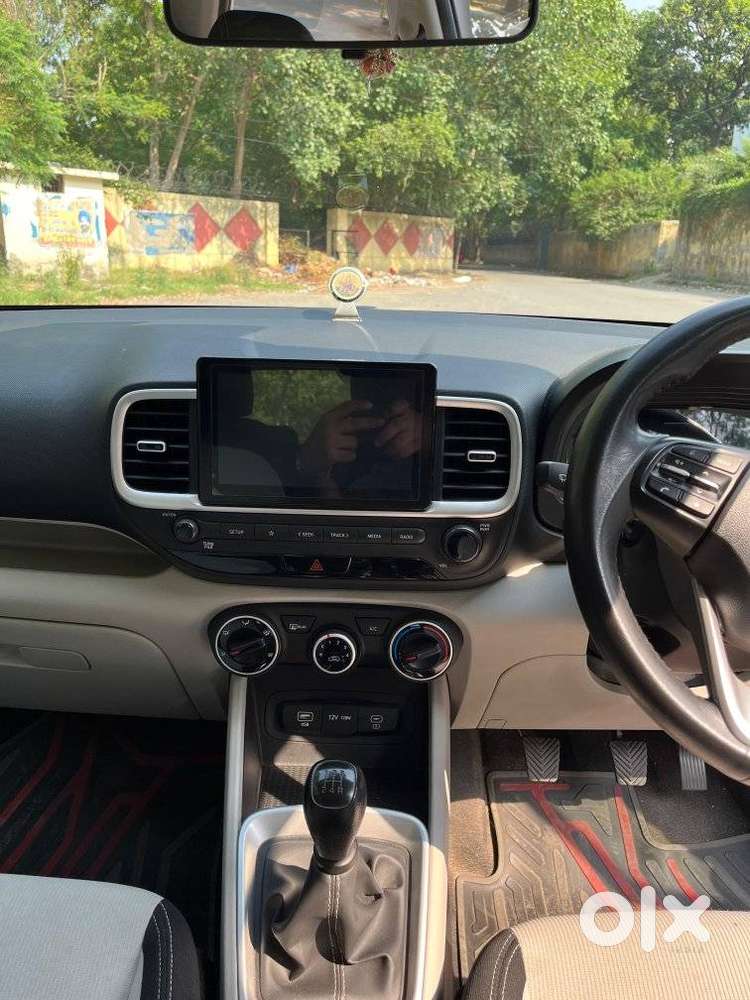Hyundai Venue 1.2 S (o), 2023, Petrol