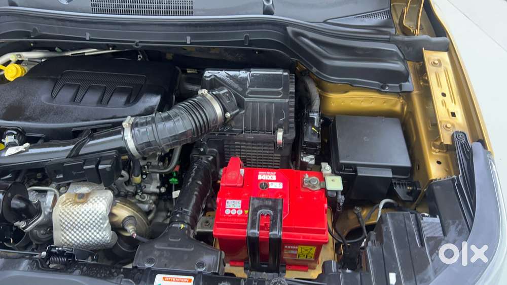 Mahindra Xuv300 Turbosport W8, 2023, Petrol