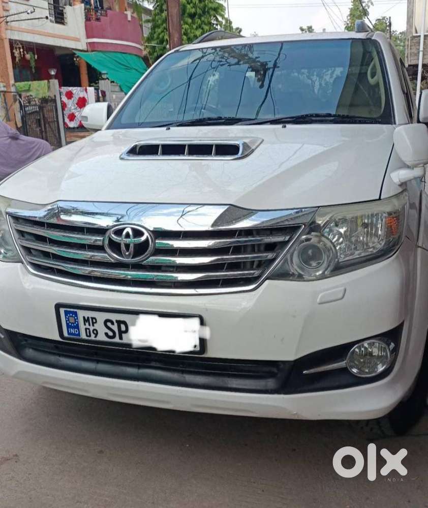 Toyota Fortuner 3.0 4x2 Mt, 2012, Diesel