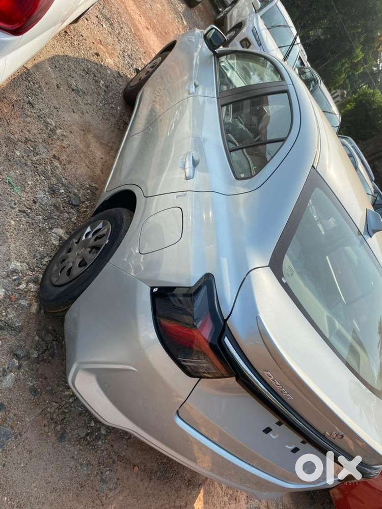 Maruti Suzuki Dzire 2025 Petrol Almost Brand New Top Condition