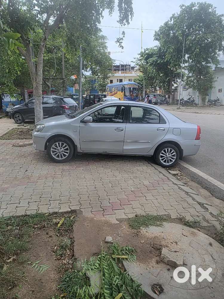 Toyota Etios Vx 2011 Car