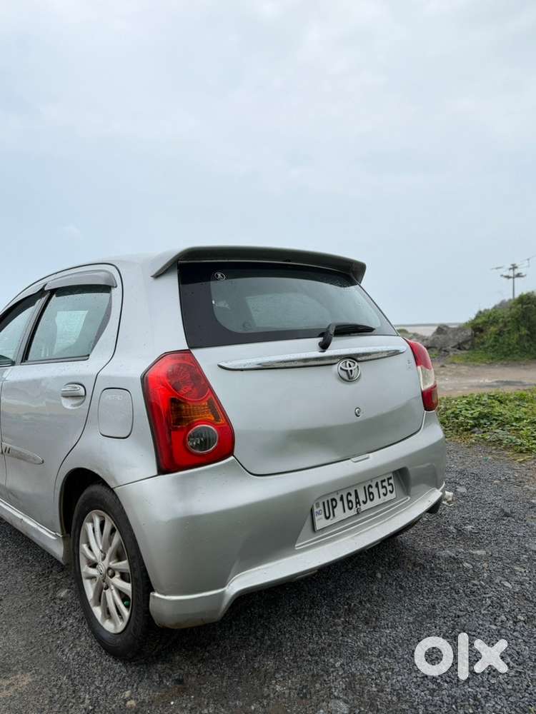 Toyota Etios Liva 2012